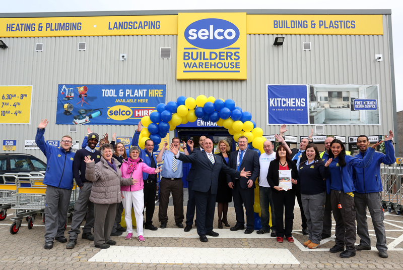 Selco strengthens in London