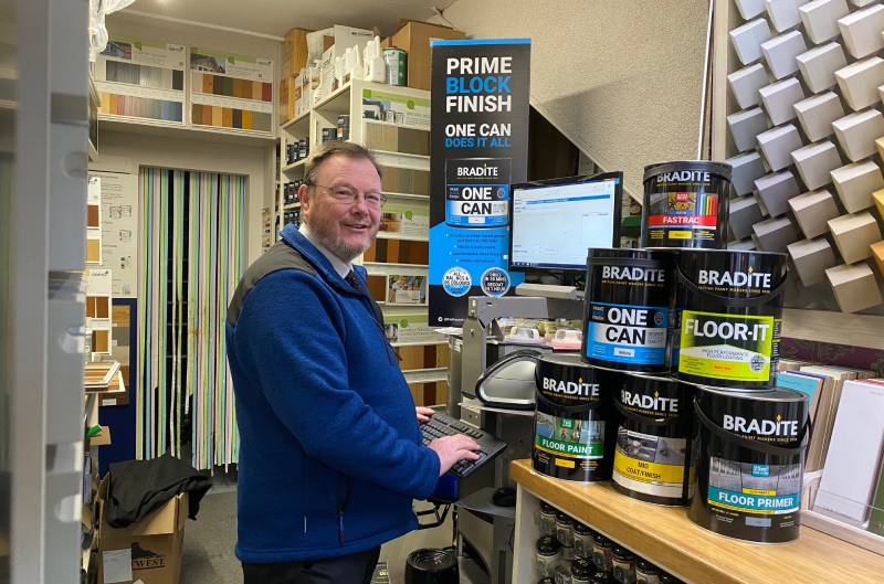 The Paint Pot Colour Centre discusses support from Bradite