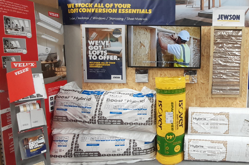 The ‘loft area’ in Jewson’s Leatherhead branch includes Actis Hybrid products along with looped screenings of its one minute ‘how to’ installation videos for customers.