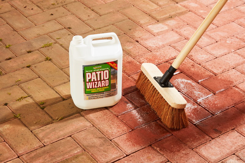 Sika Everbuild explains how to guide your customers through the range of patio adhesives, sealers and cleaning products to suit their exact project requirements.