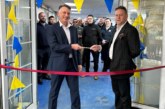 New indoor paving showroom opened by Laker