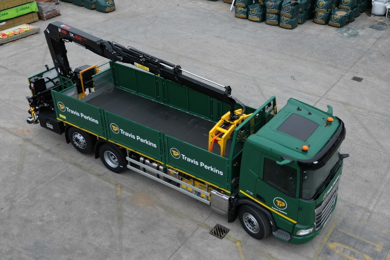 Travis Perkins plc has announced a multi-million pound investment in 400 new truck loader cranes from Hiab.