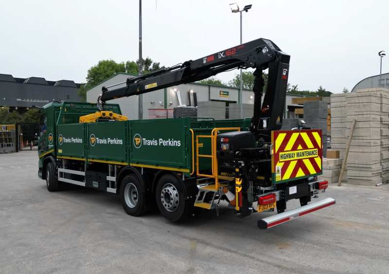 Travis Perkins plc has announced a multi-million pound investment in 400 new truck loader cranes from Hiab.