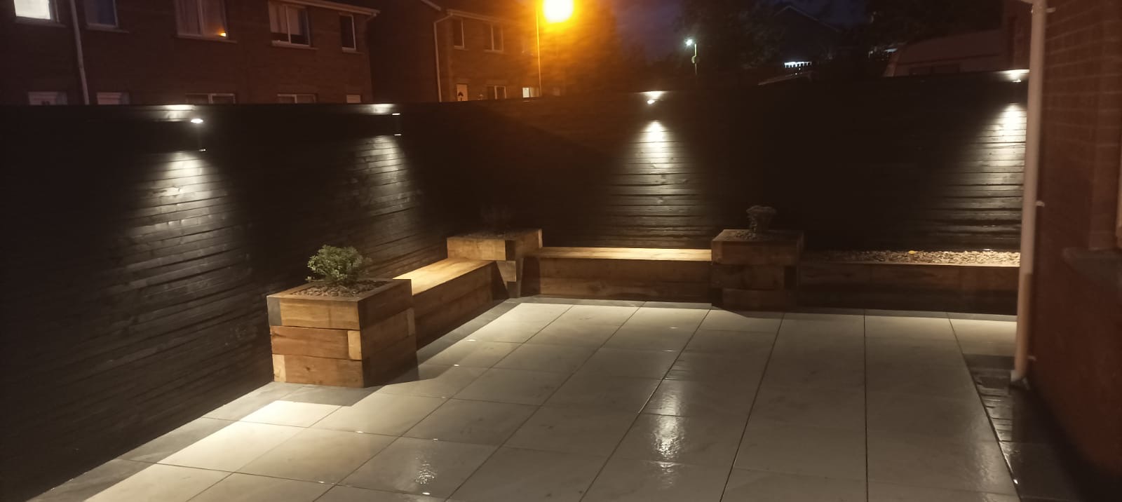 Band of Builders has once again enlisted the help of volunteer builders, landscapers and suppliers, this time to complete a project for 12-year old Aiva Barry at her home in Craigavon, Northern Ireland.