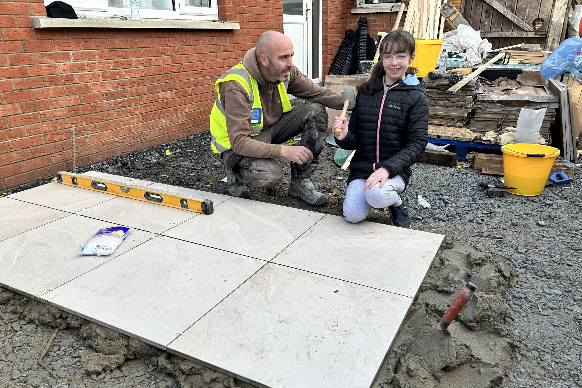 Band of Builders has once again enlisted the help of volunteer builders, landscapers and suppliers, this time to complete a project for 12-year old Aiva Barry at her home in Craigavon, Northern Ireland.
