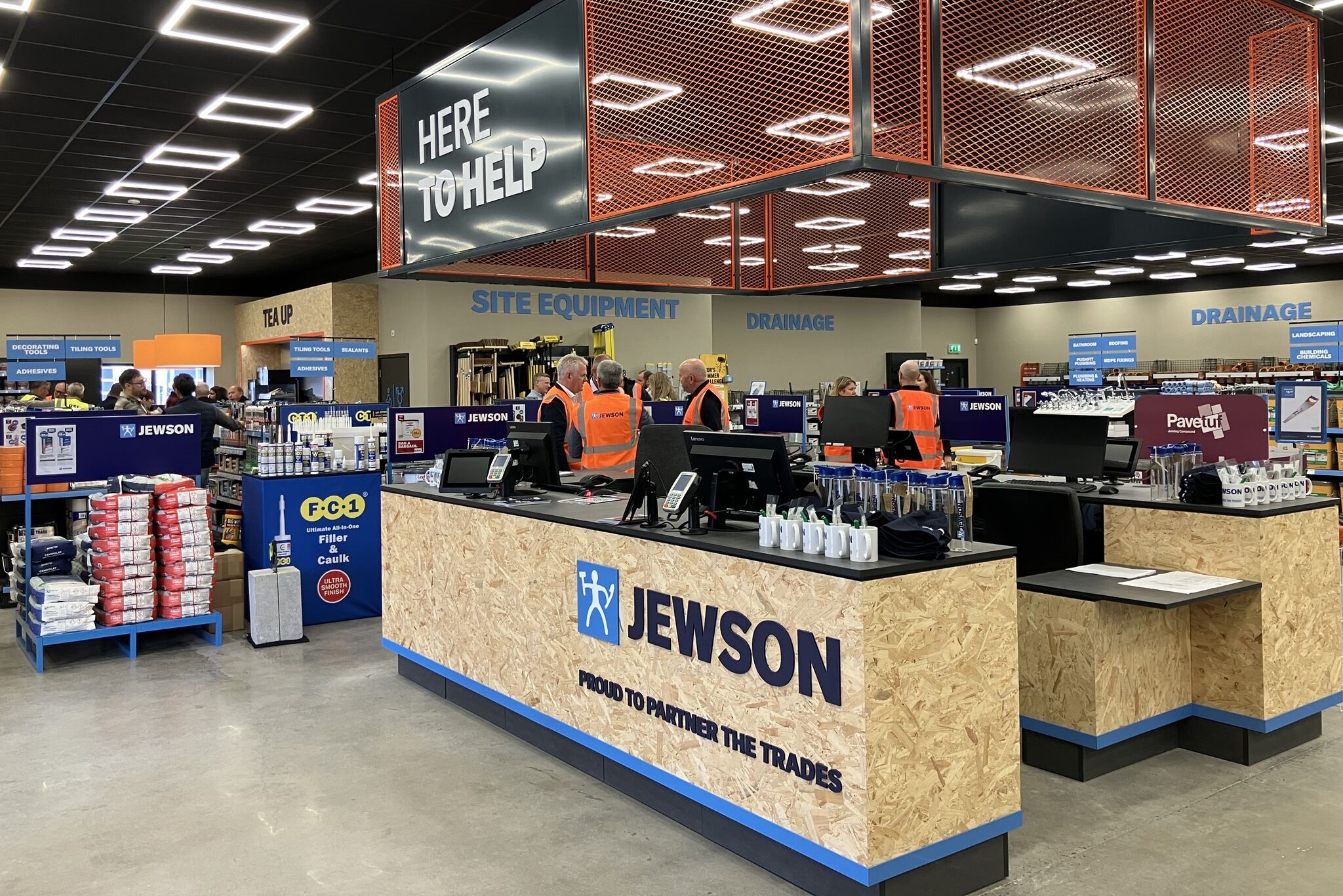 Jewson has opened the doors to its newly refurbished branch at Bridgwater, which becomes the first to feature its ‘Branch of the Future’ concept.