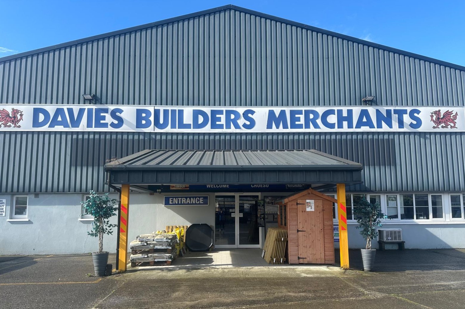 South West Wales-based Davies Builders Merchants has announced the official opening of its new branch, following the acquisition of Taf Building Supplies in St Clears.