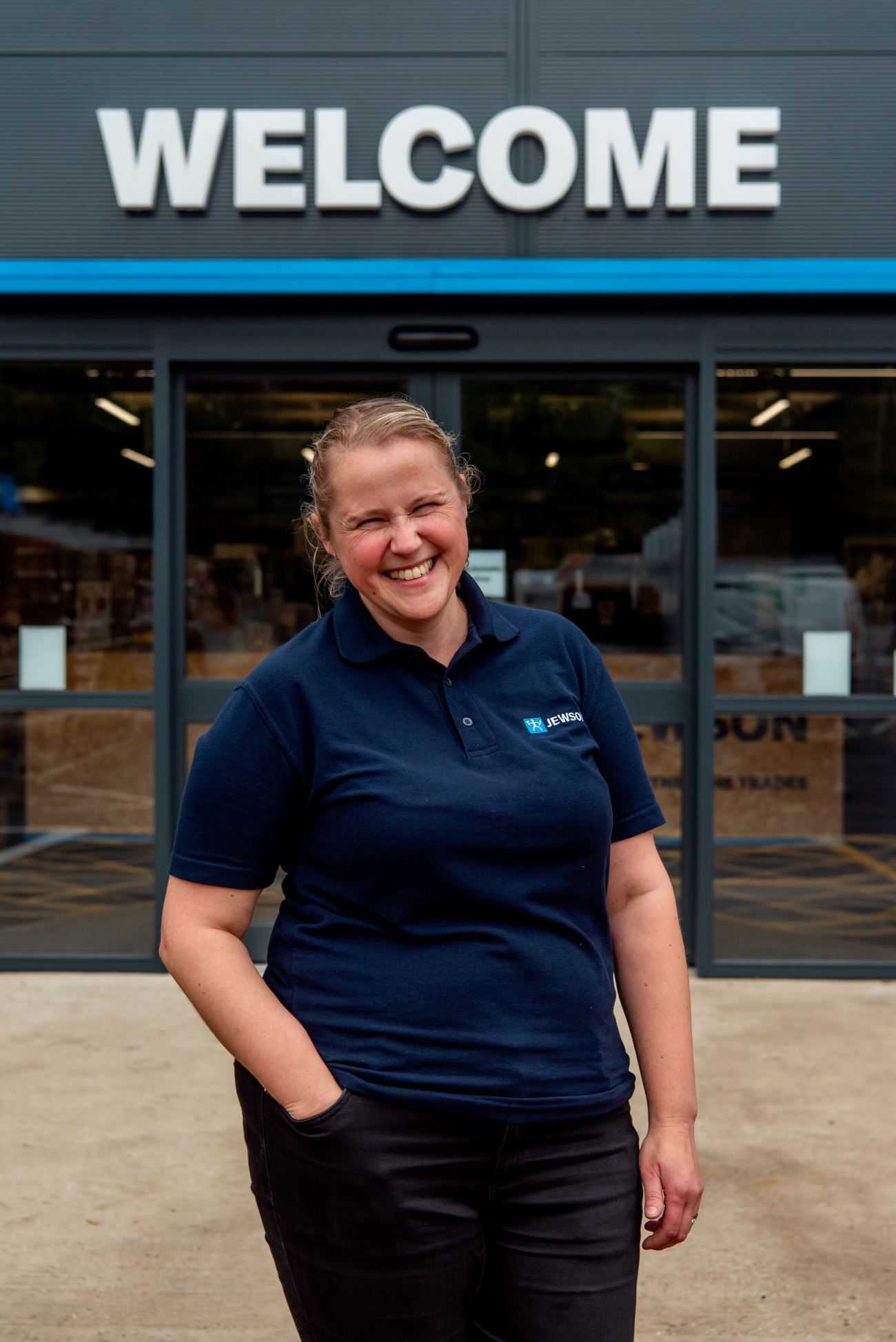 Jewson has opened the doors to its first purpose-built Branch of the Future at a 1.3 acre site in Farnborough.