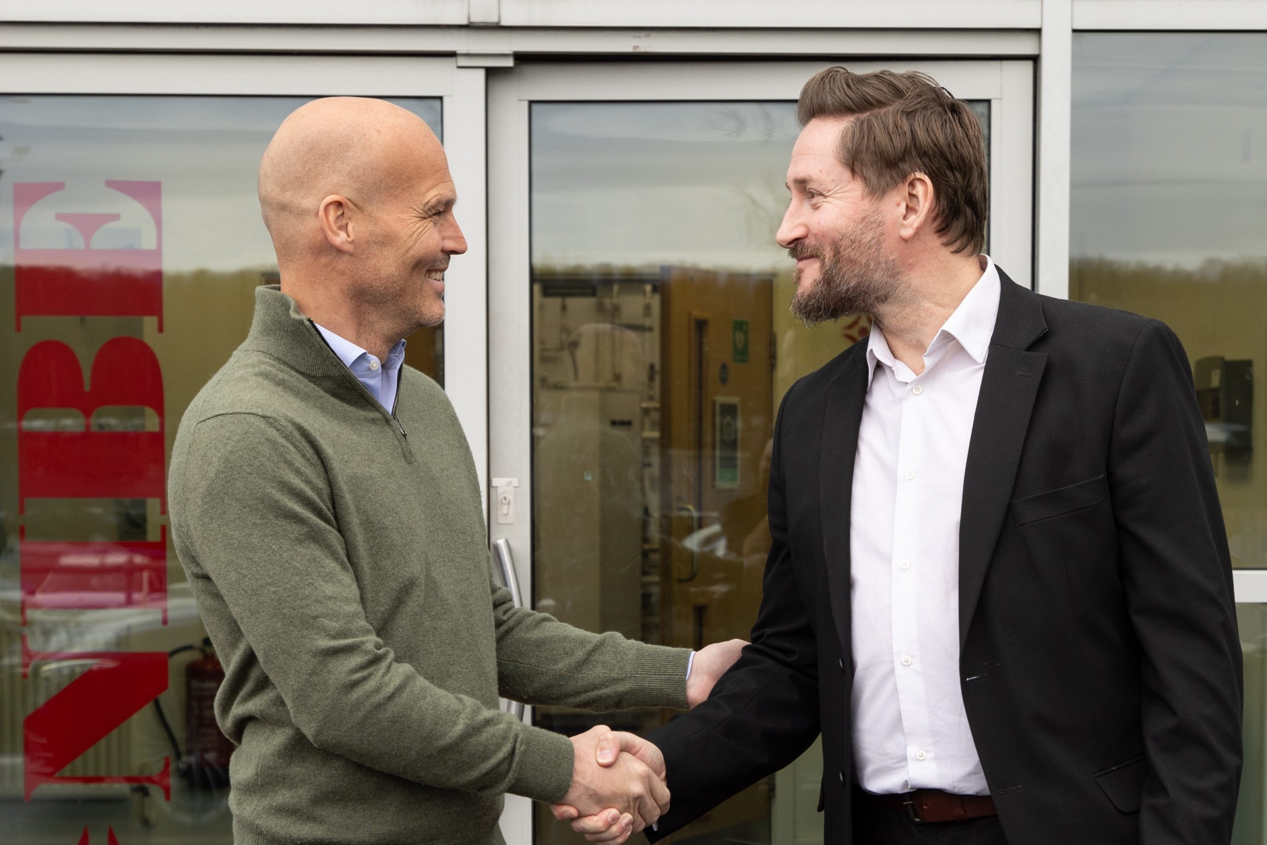 Former Arsenal and Sweden football legend Freddie Ljungberg has joined with NIBE to promote its energy-efficient heat pump solutions.