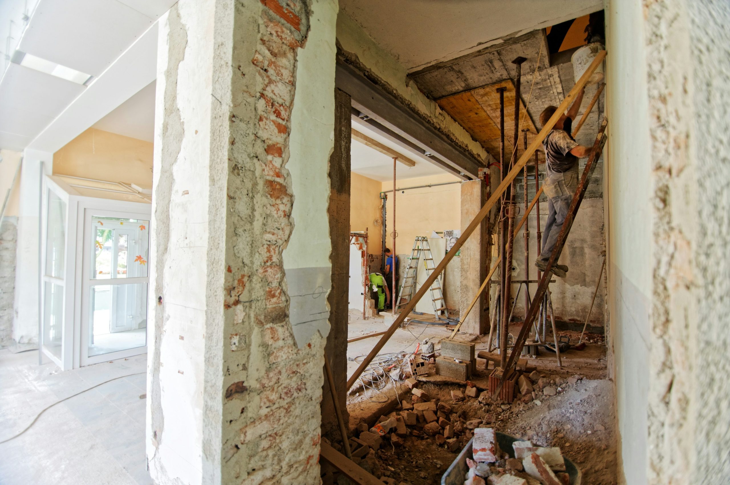 New research from Unhooked Communications outlines the home improvement opportunities for building materials manufacturers, suppliers and merchants.