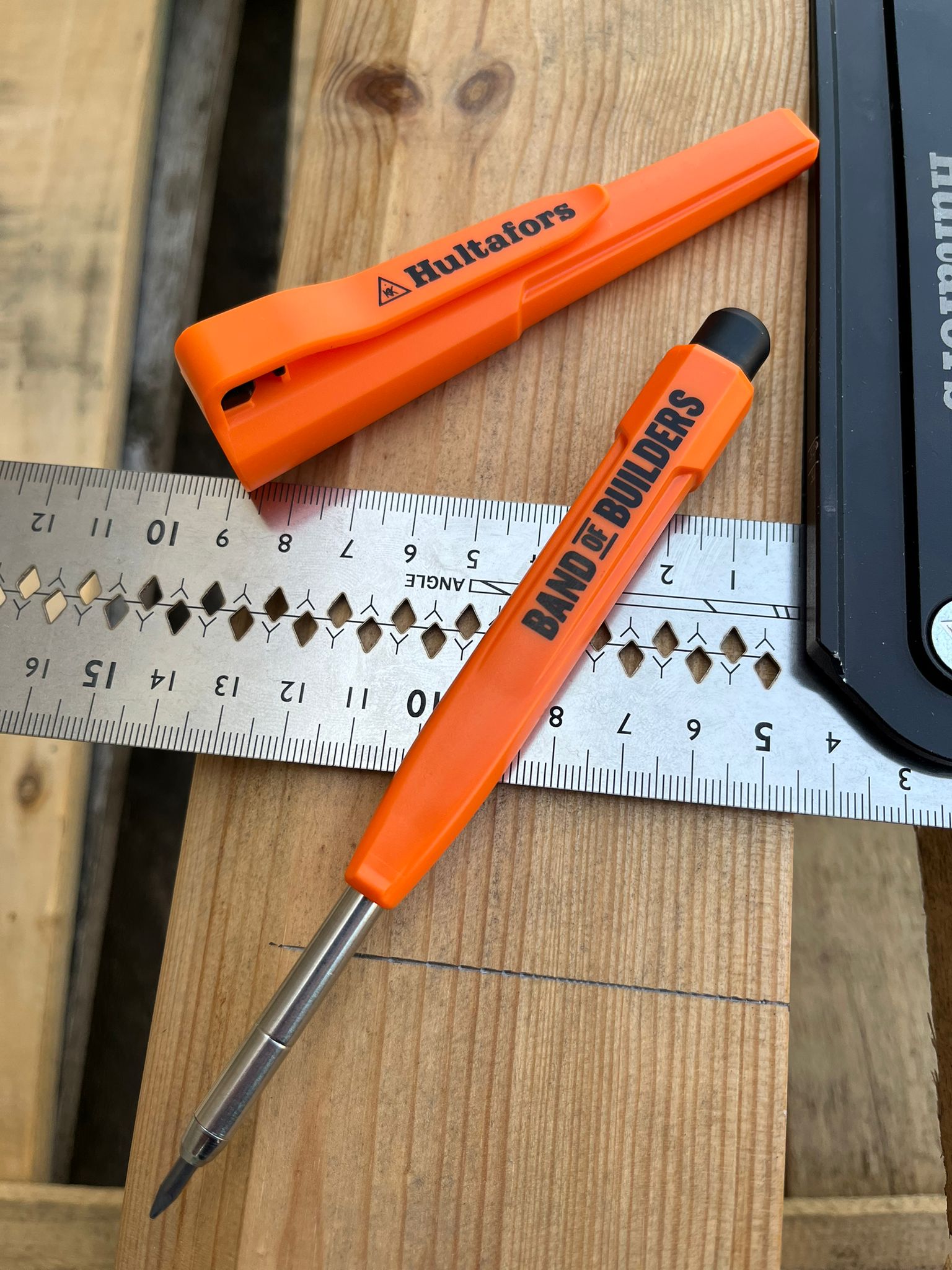 Hultafors Tools has teamed up with Band of Builders to launch a special edition version of its bestselling Dry Marker, now available in over 300 Jewson branches nationwide.