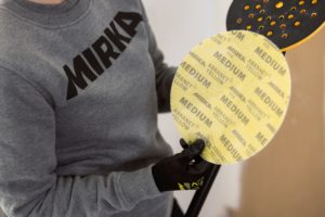 PBM visits Mirka UK’s offices in Milton Keynes to discuss the importance of dust-free surface preparation, focusing on the company’s training provision and merchant support services.