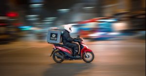 Research from the last-mile delivery business Gophr reveals only 27% of outlets serving mostly trade customers offer same-day delivery compared to 50% of DIY-focused retailers.